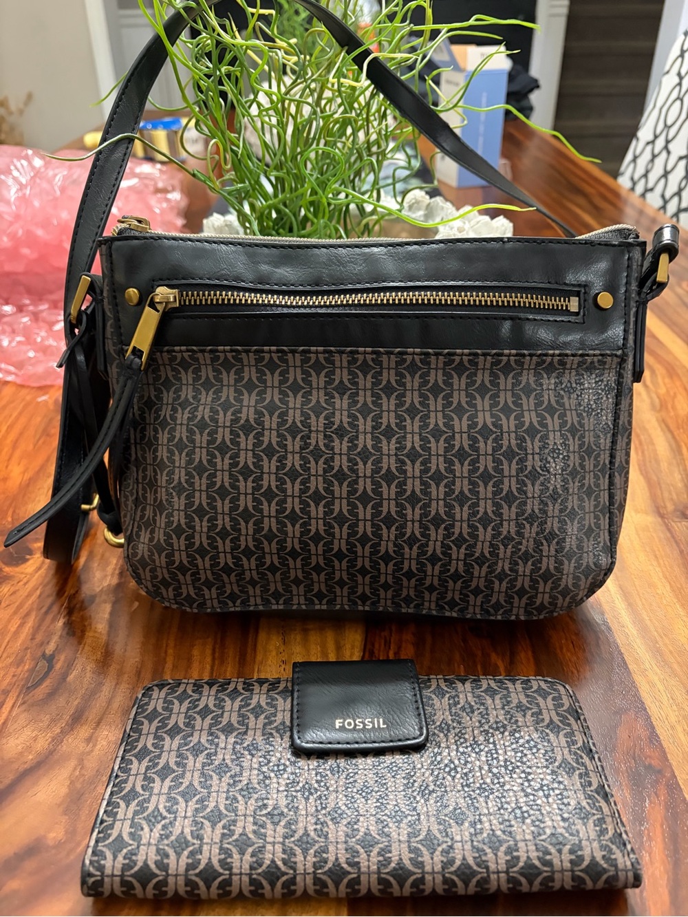 Fossil Black and Brown Logo Crossbody with Matching Wallet